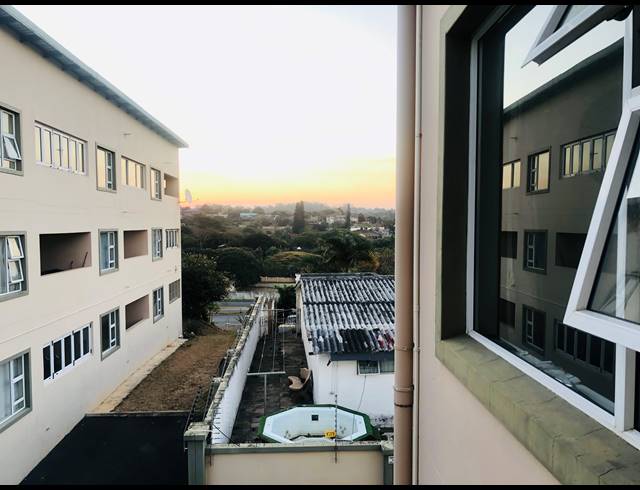 2 BEDROOM APARTMENT FOR SALE IN UVONGO